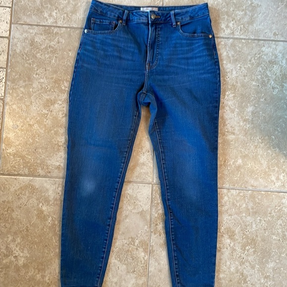 Everlane The Curvy High-Rise Skinny Jean - Picture 5 of 8